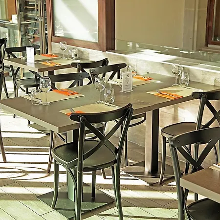 Galion & Restaurant מלון